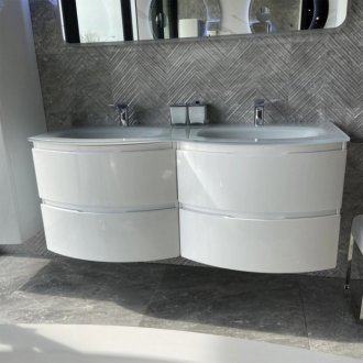 Мебель для ванной с двумя раковинами Cezares Vague 138 Bianco Lucido