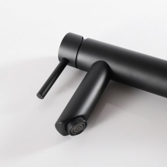 Смеситель для раковин Gid Berlin SS080-BM-K