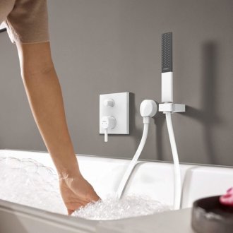 Смеситель для ванны Hansgrohe Finoris 76415700